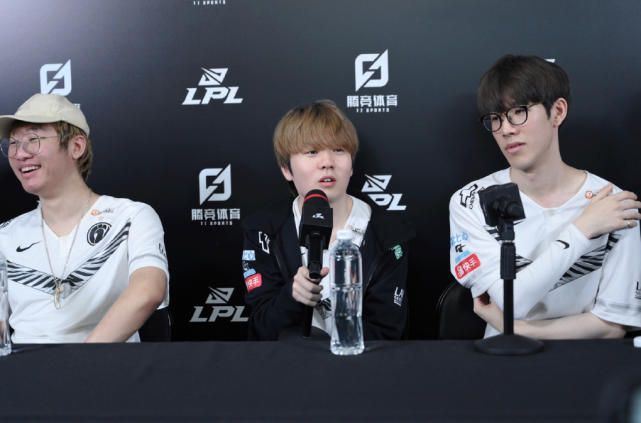 尽管美国队 尽管美国队