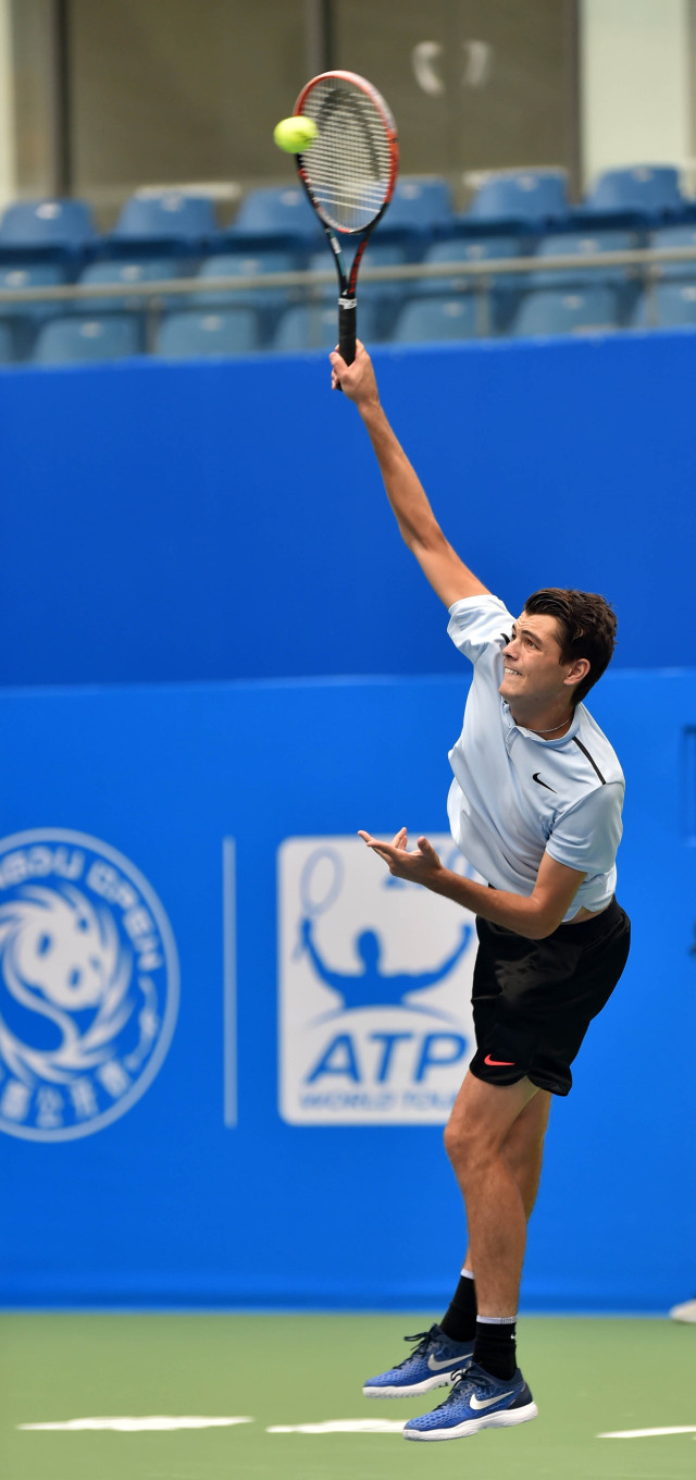 队友拉开 队友拉开