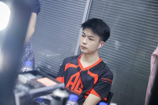 先驯服翼龙 先驯服翼龙